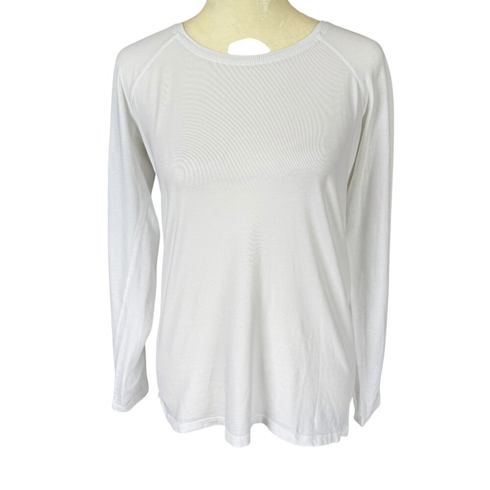 Lululemon women's white long sleeve stretchy lightweight t-shirt round neckline